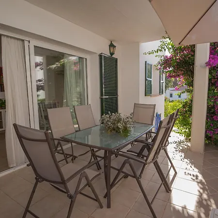 8, Pareado Con Jardin Y Piscina Es Mercadal