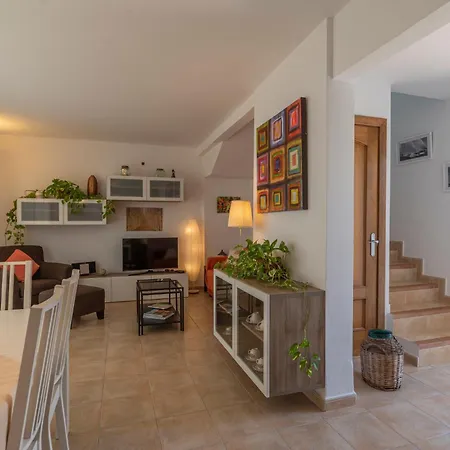 Feriehus 8, Pareado Con Jardin Y Piscina Es Mercadal