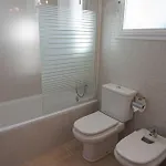 8, Pareado Con Jardin Y Piscina