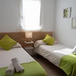 8, Pareado Con Jardin Y Piscina Prázdninový dům